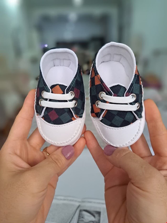 کفش چهارخونه  کد۱۰۱۲