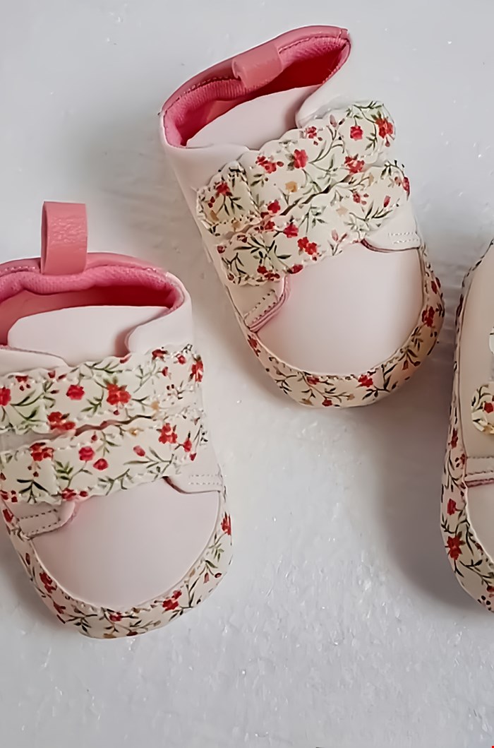 کفش طرح گلریز کد۱۰۰۵