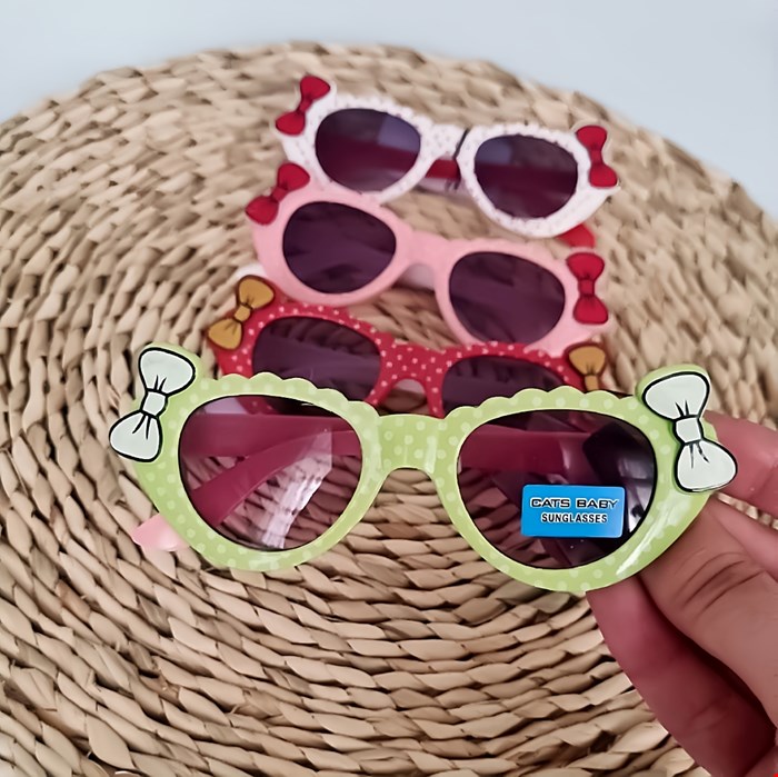 عینک خال خالی بغل پاپیون کد۱۵۰۱